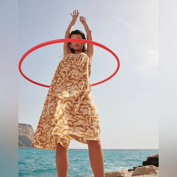 Madewell Linen-Blend Cami Midi Dress in Tropicale Floral - Picture 5 of 13